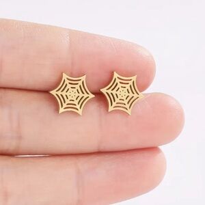 NEW Dainty Spider Web stud Earrings Gold color - Boutique